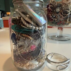 Assorted Jewelry in Glass Jar - Craft+++ wearable